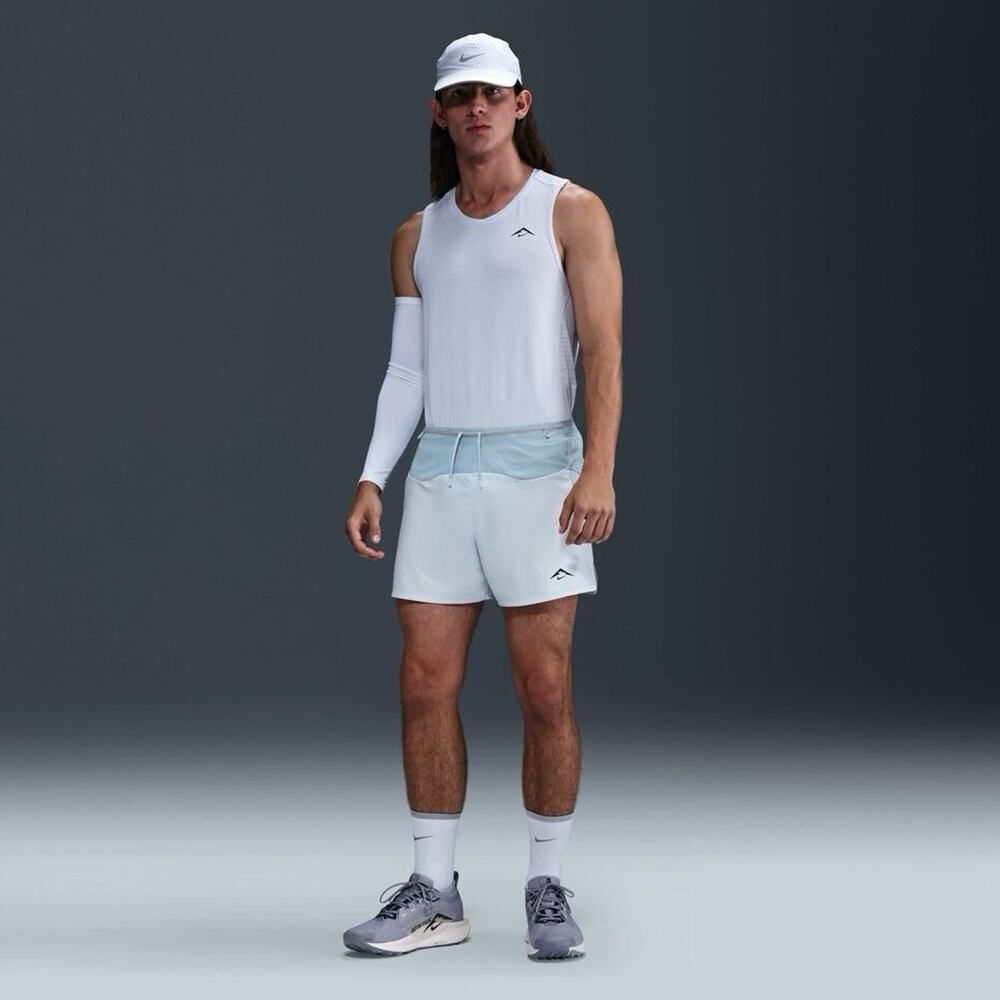 Nike brief line trail running shorts Dri-Fit HJ3572-085 Size Medium NWT